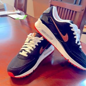 BRAND NEW WITHOUT BOX AND TAGS - 9.5 Black and Orange Football Air Max 90